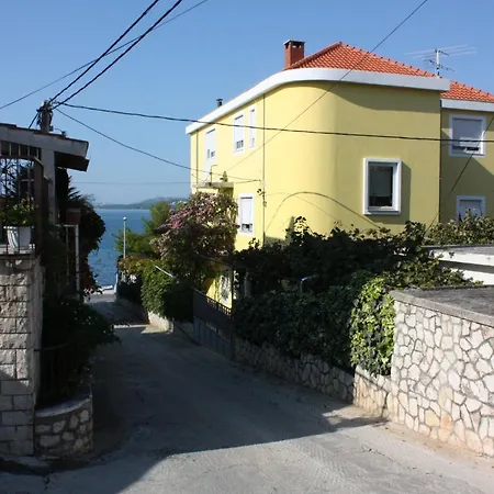 Apartments By The Sea Trogir - 9667 Apartment Trogir