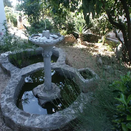 Apartments By The Sea Trogir - 9667 Apartman Trogir